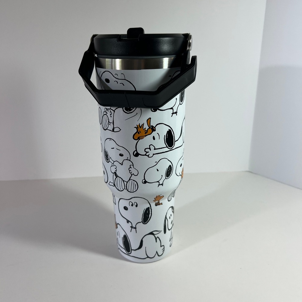 Peanuts Bioworld Top Handle Snoopy Waterbottle 40oz NWD a few tiny scrapes